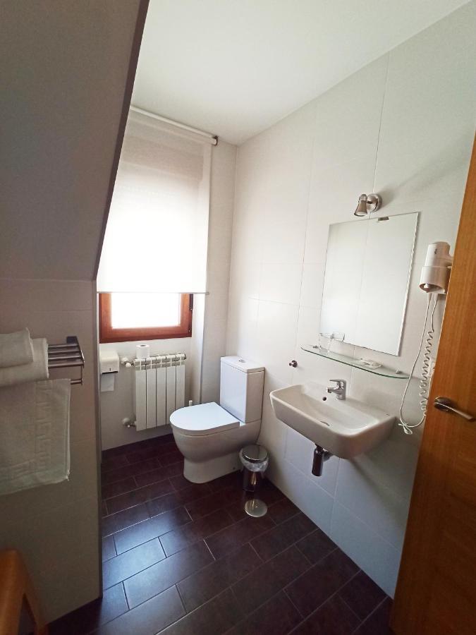Hotel Dabeleira Luarca Buitenkant foto