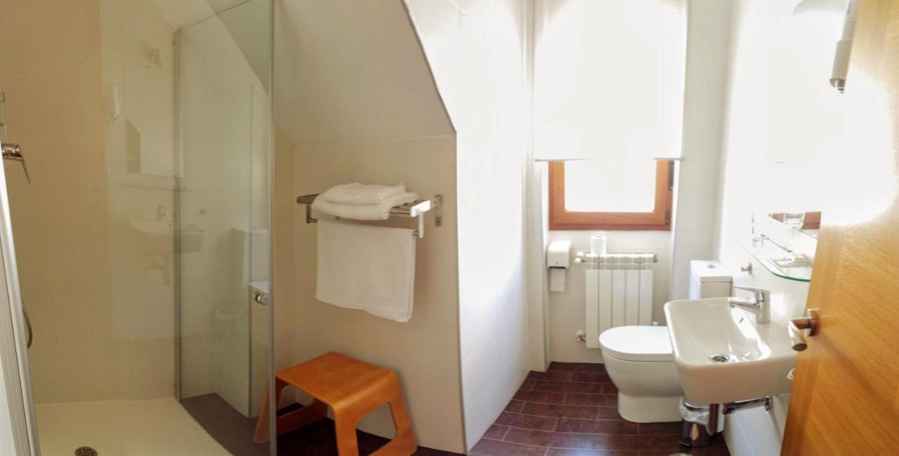 Hotel Dabeleira Luarca Buitenkant foto