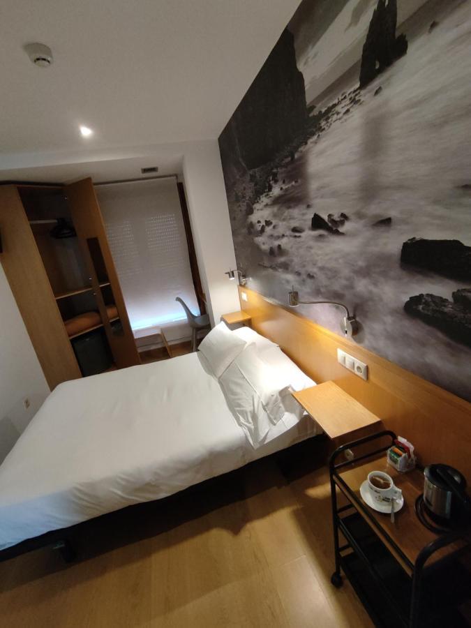 Hotel Dabeleira Luarca Buitenkant foto