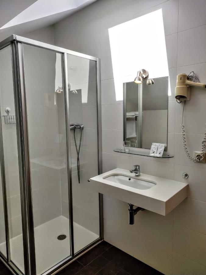 Hotel Dabeleira Luarca Buitenkant foto