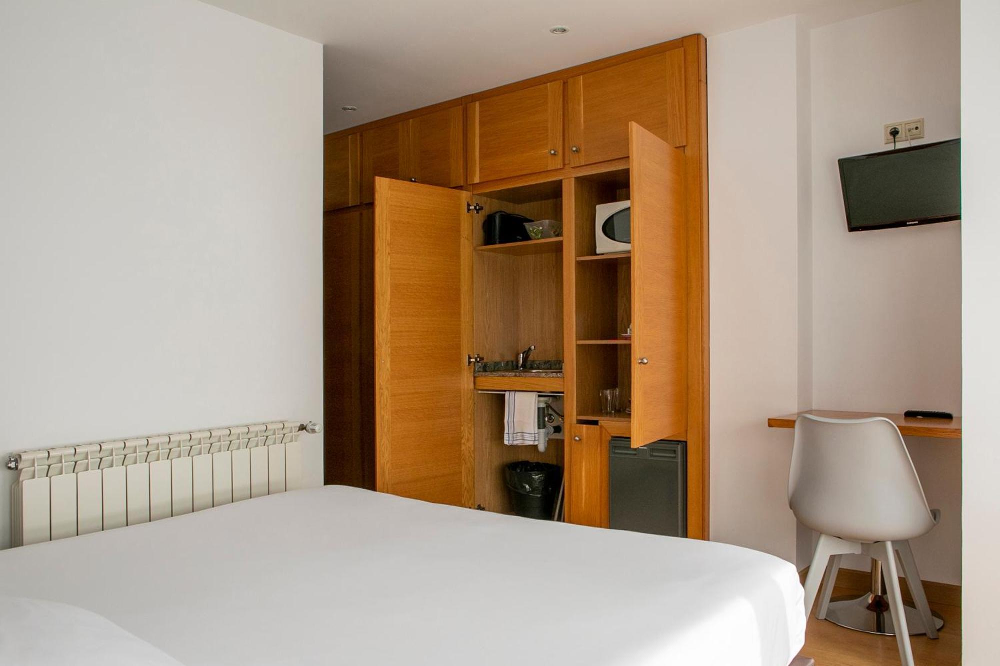 Hotel Dabeleira Luarca Buitenkant foto