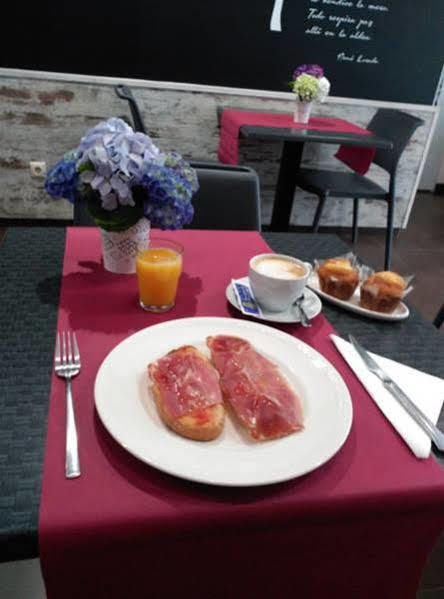 Hotel Dabeleira Luarca Buitenkant foto